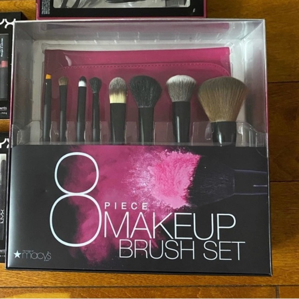 Brand new brush set